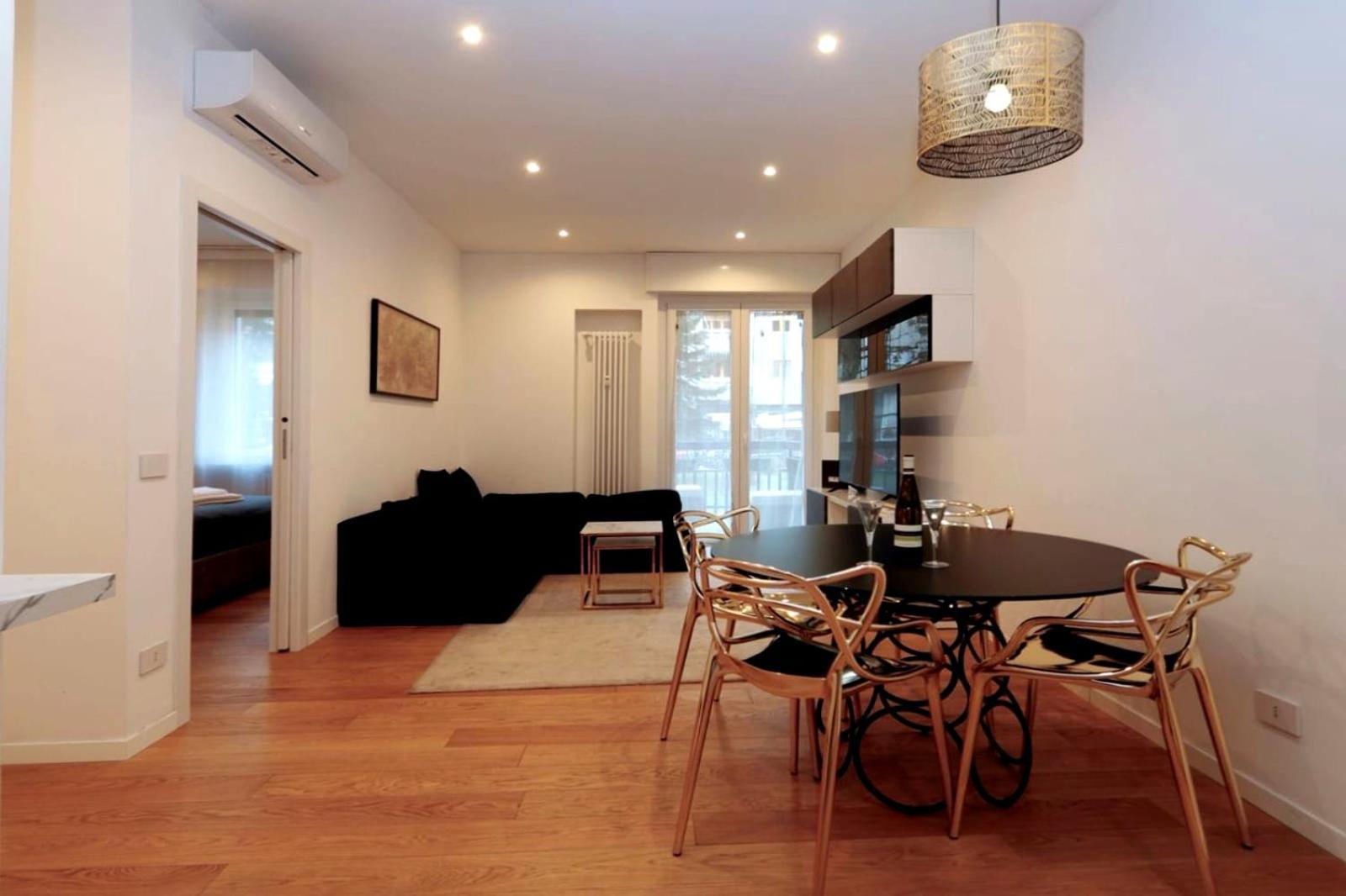 Cozy Apartment Between Sempione, City Life And Mico ! ミラノ エクステリア 写真